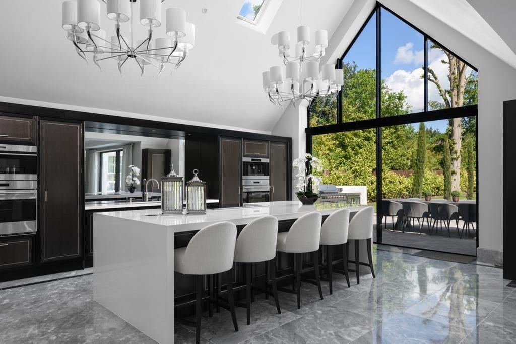 luxury-contemporary-kitchen