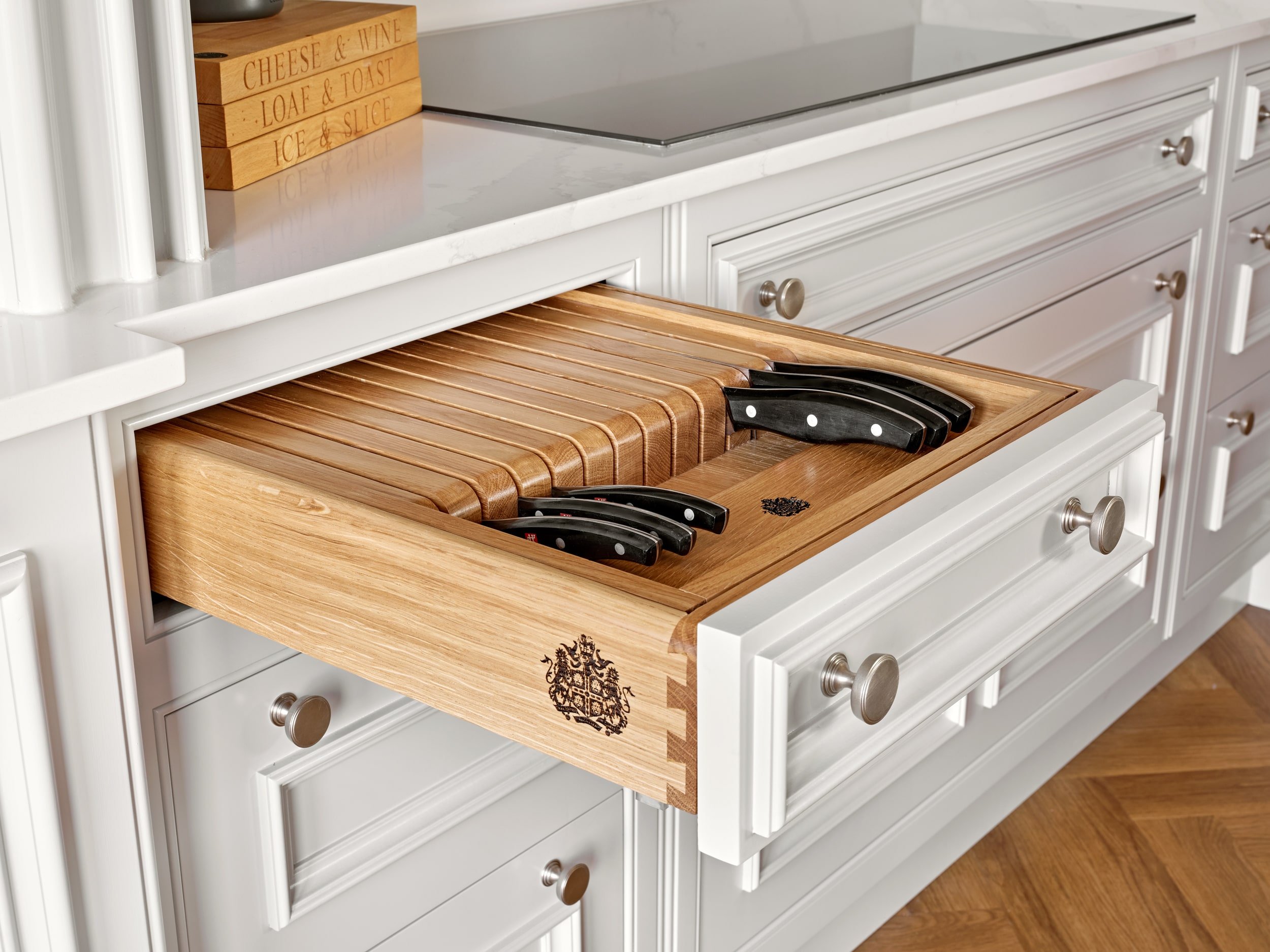 integrated-knife-block-drawer