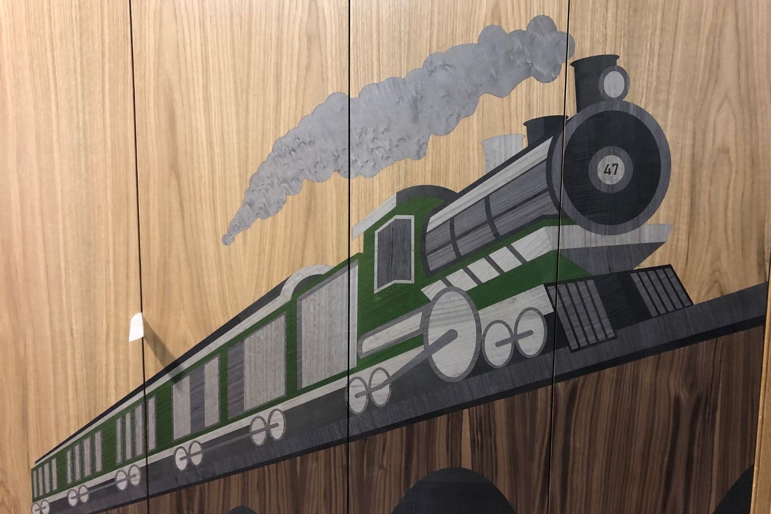 train-marquetry